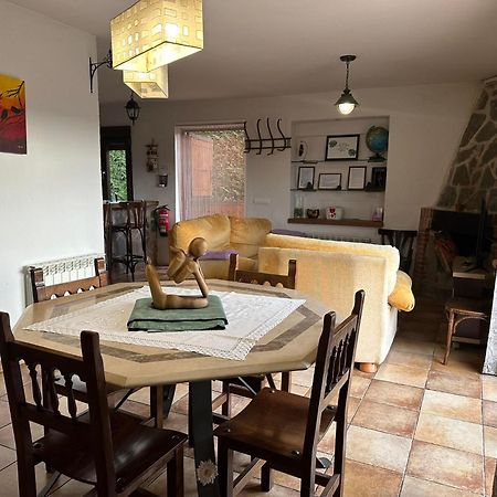 Vivienda De Uso Turistico El Nido Guest House La Serrada Bagian luar foto